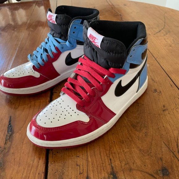 Nike Jordan 1 Retro High Fearless UNC Chicago Size 8